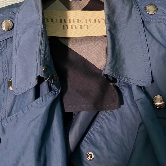 Burberry Brit rain coat, almost new, size US 10 - Picture 9 of 9